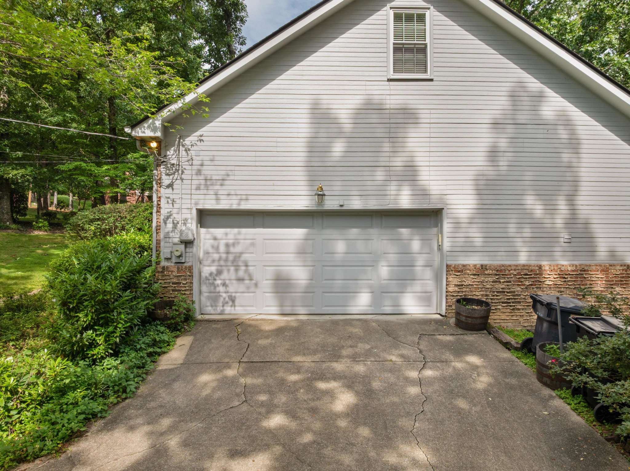 709 Rocky Shadows Drive Property Photo 5