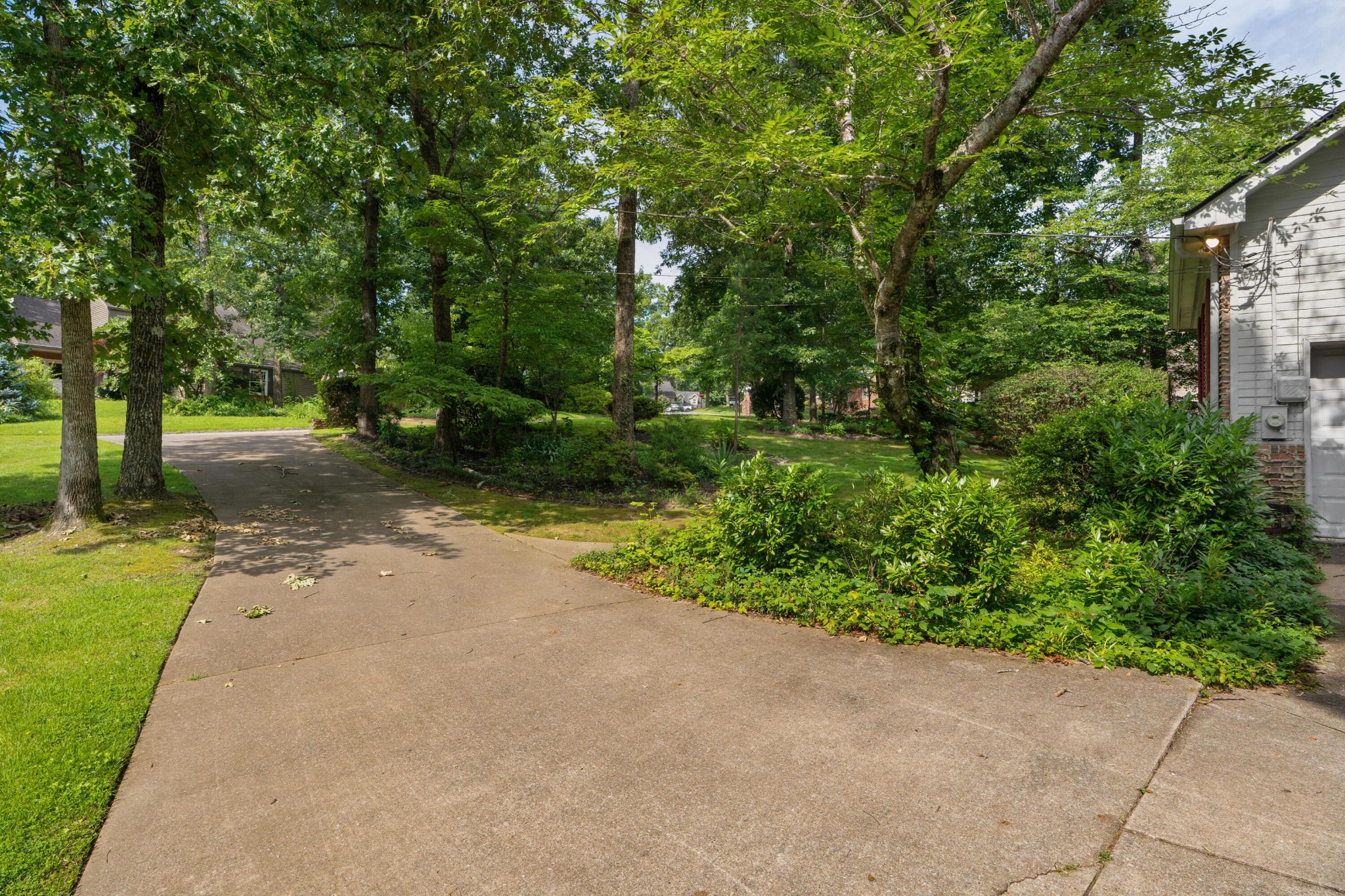 709 Rocky Shadows Drive Property Photo 6