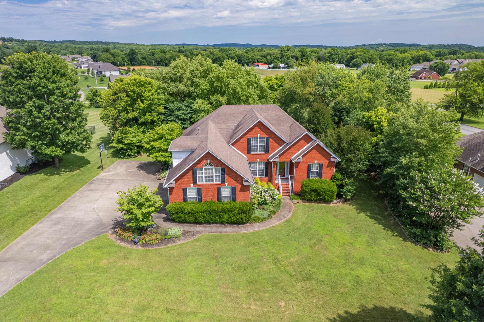 3004 Viewpointe Way