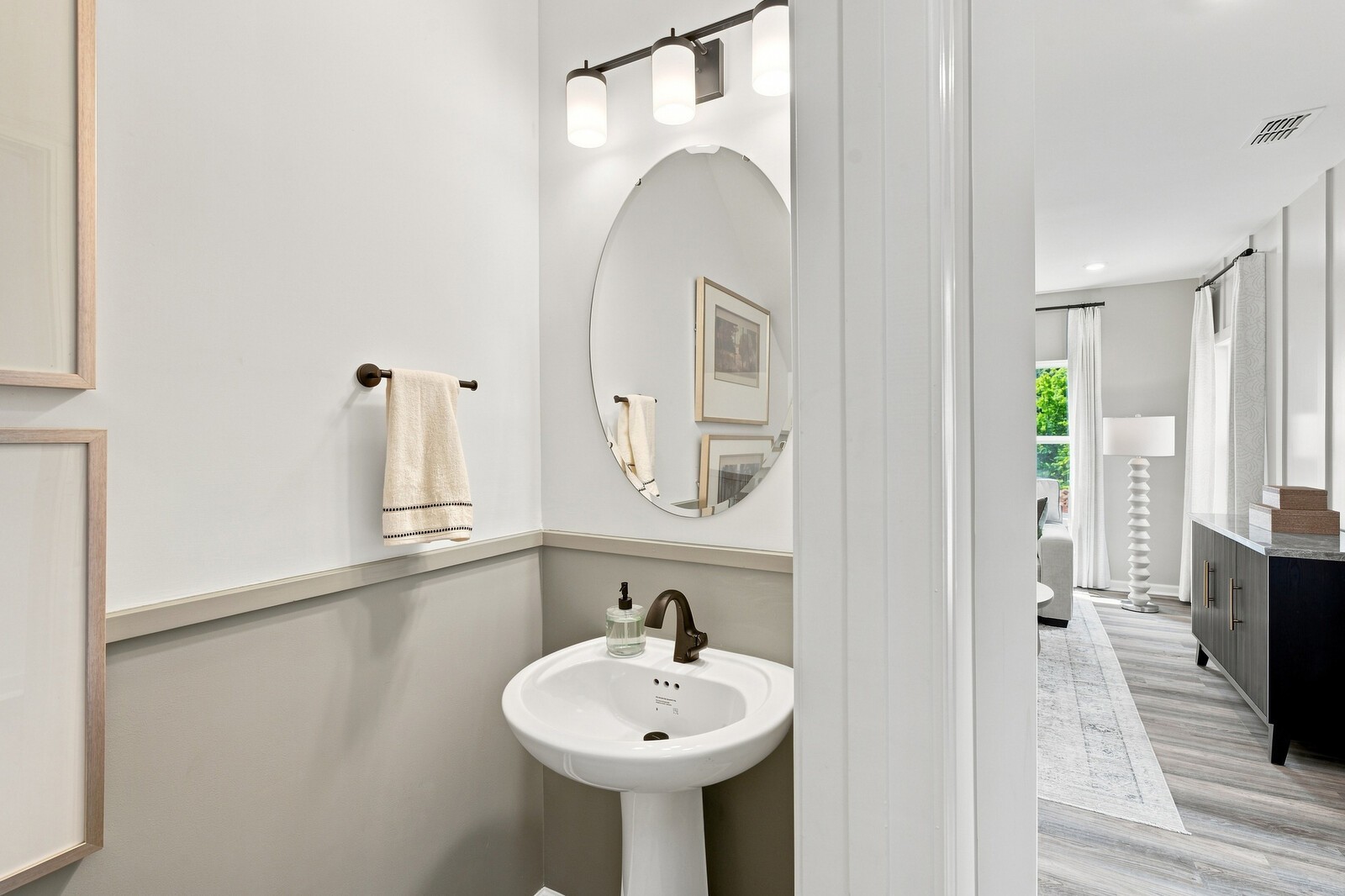 208 Jasper Way Property Photo 12