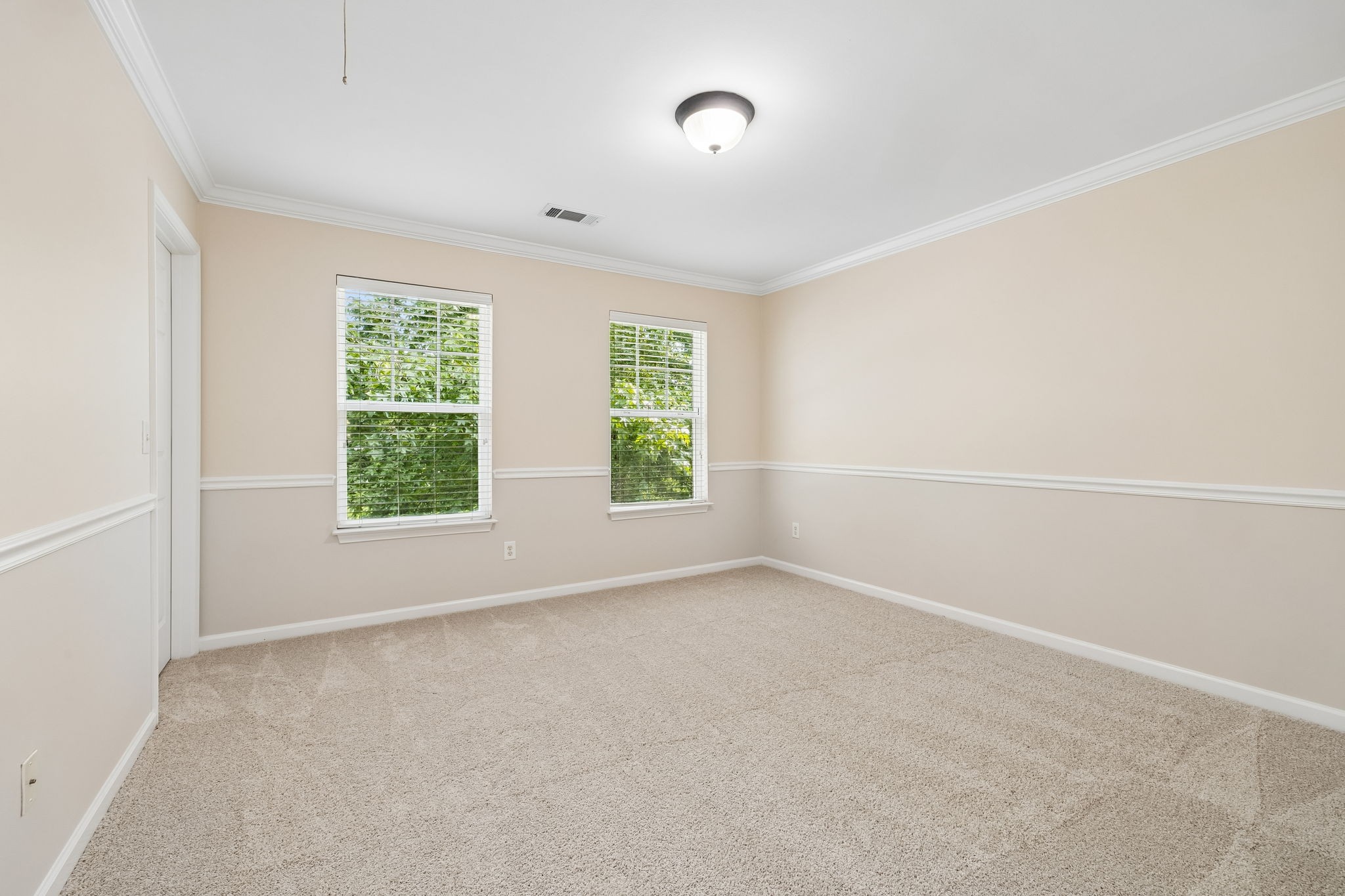 1120 Hudson Ln Property Photo 28