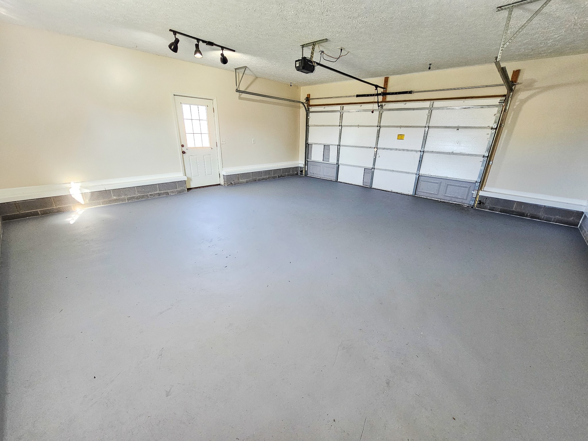 105 Twin Oaks Dr Property Photo 20