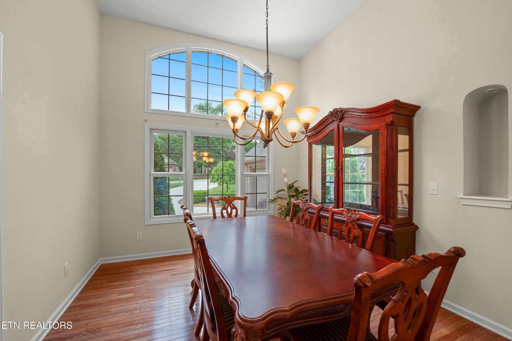 106 Mariners Drive Property Photo 5