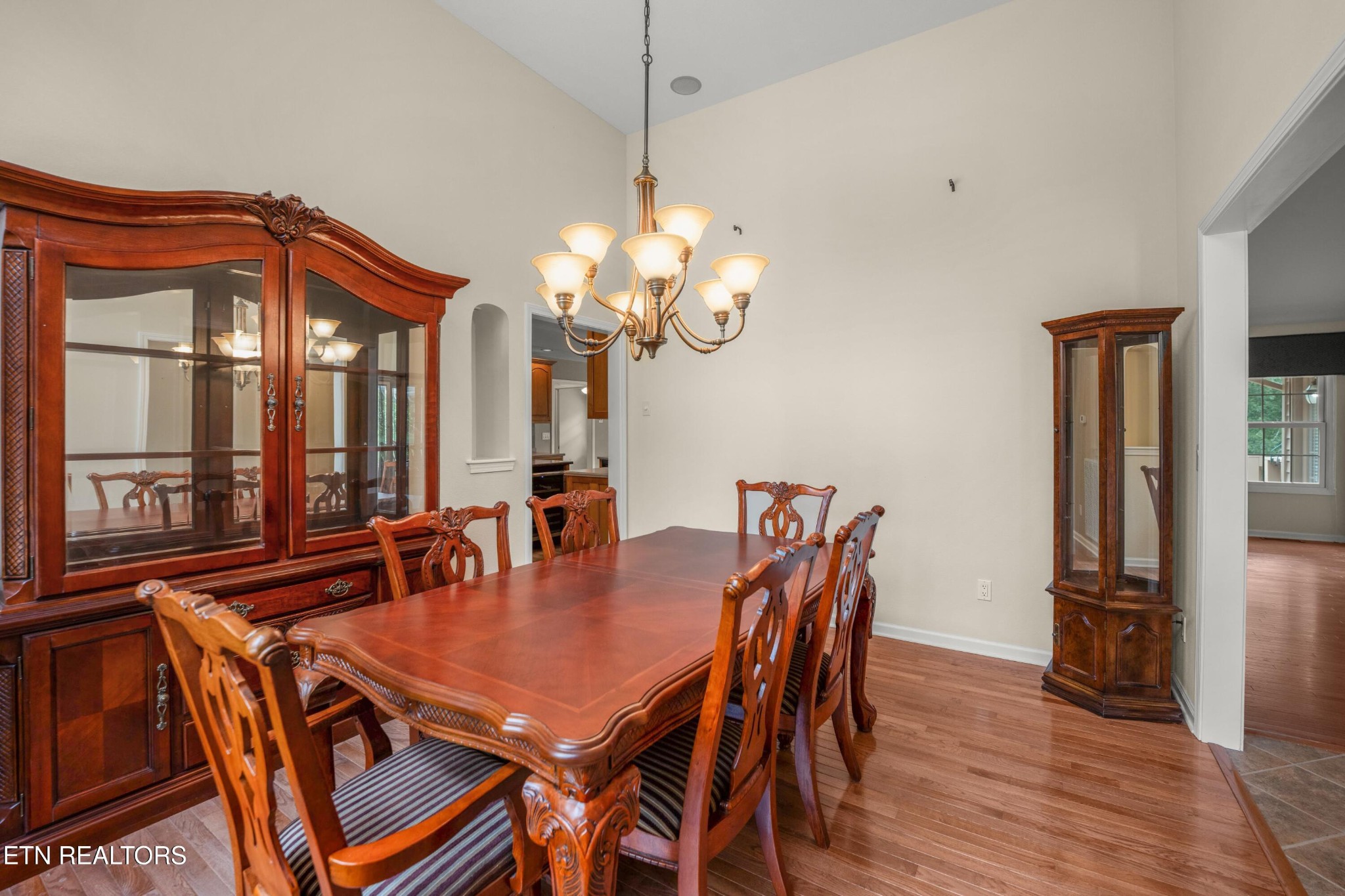 106 Mariners Drive Property Photo 6