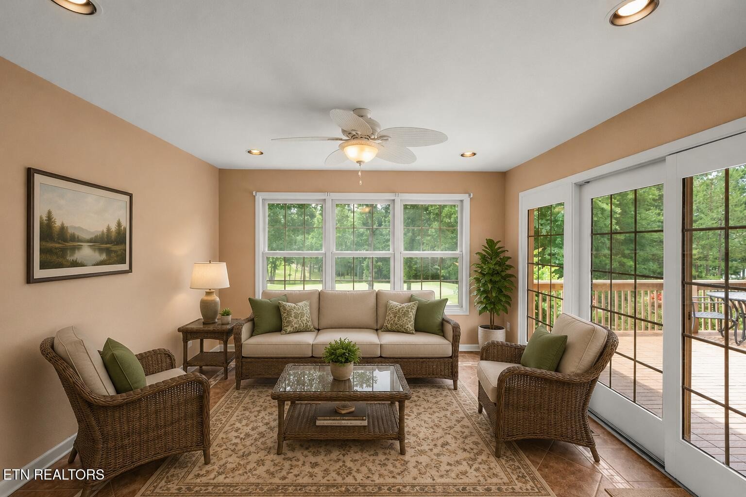 106 Mariners Drive Property Photo 15