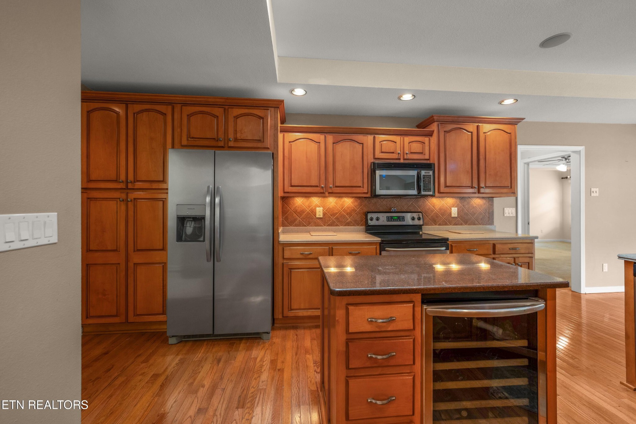 106 Mariners Drive Property Photo 17