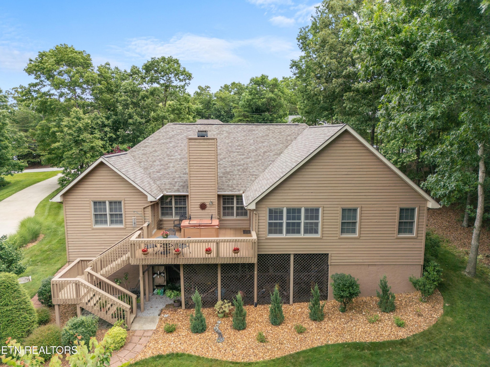 106 Mariners Drive Property Photo 37