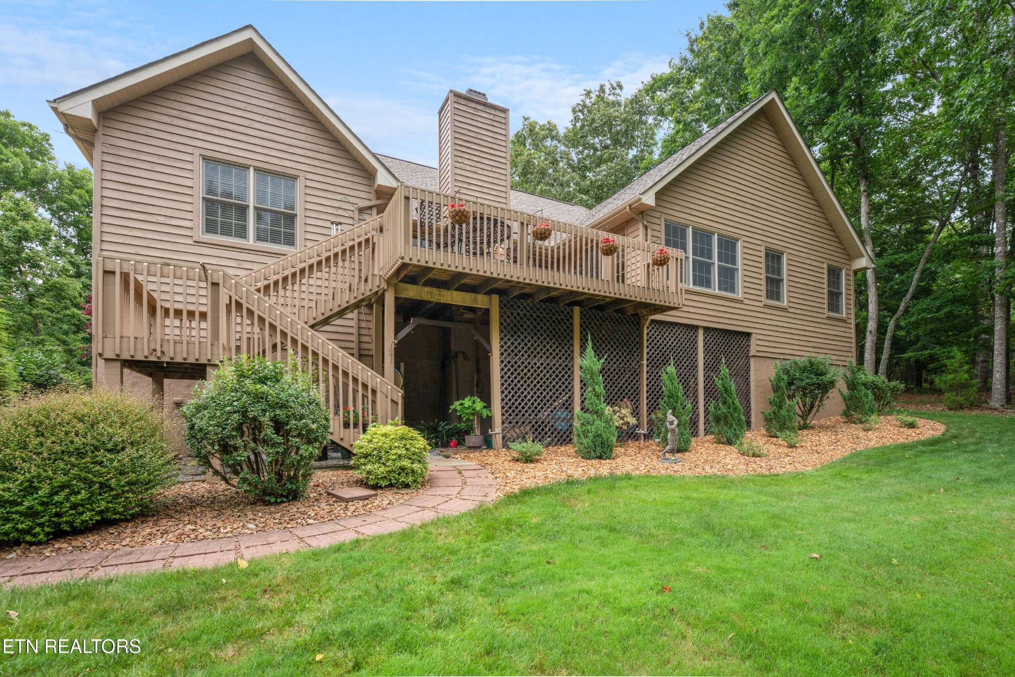 106 Mariners Drive Property Photo 45
