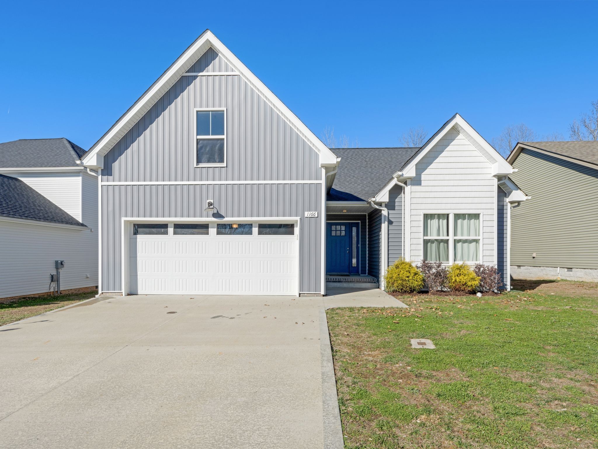 1166 Old Charlotte Trace Property Photo 1