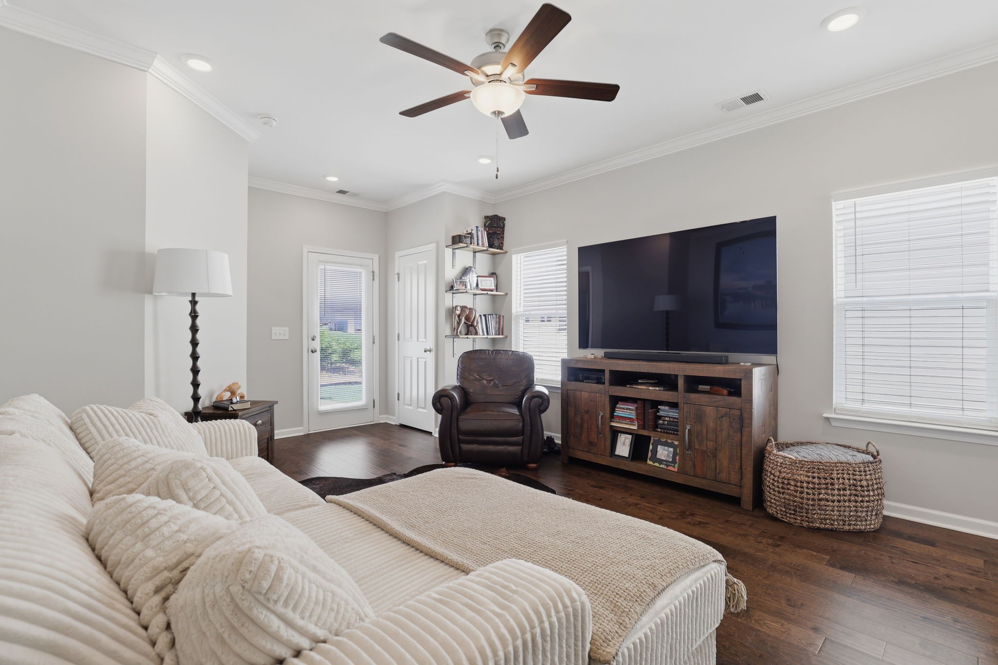 6617 Hanworth Trce Property Photo 2