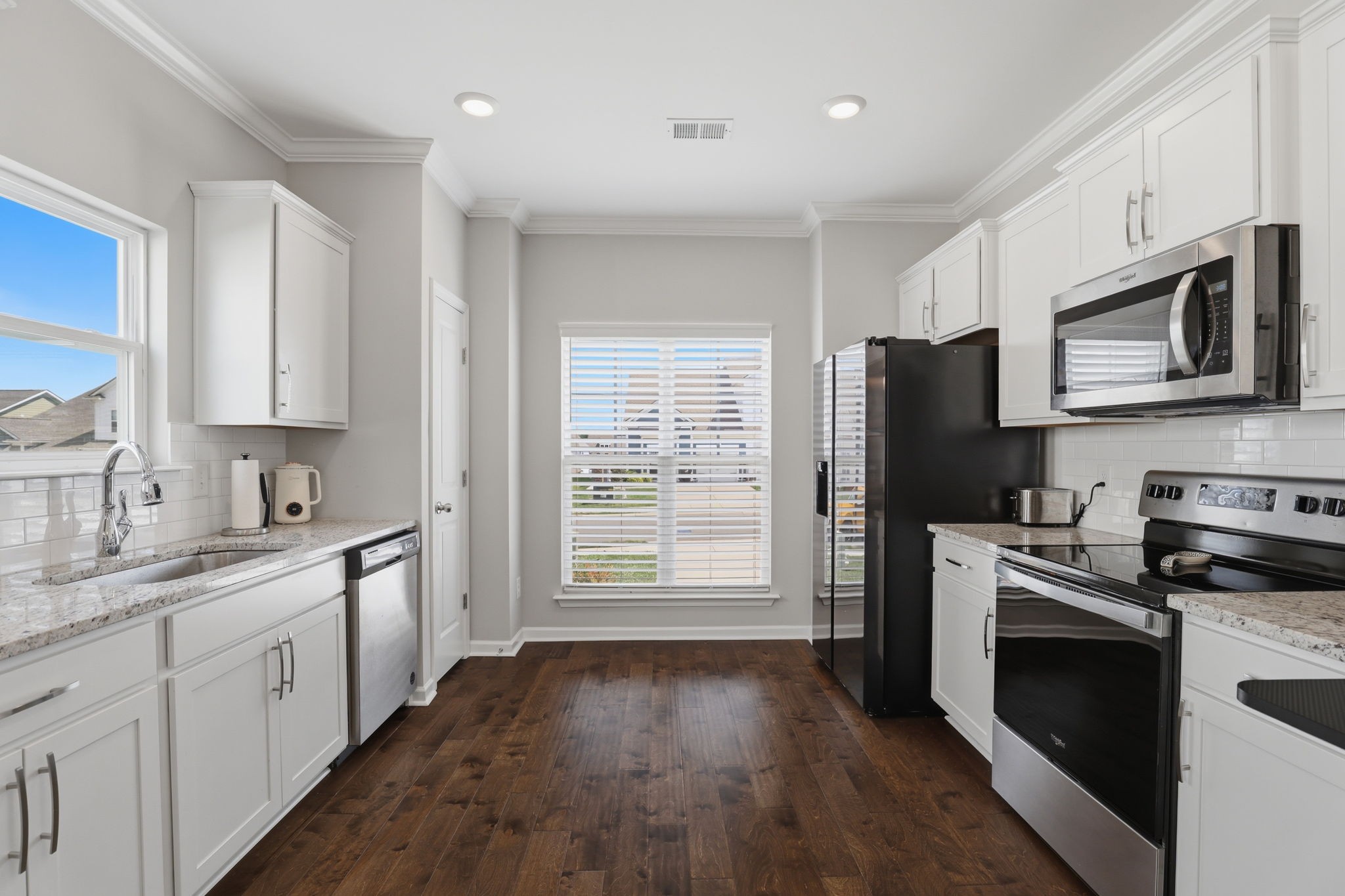 6617 Hanworth Trce Property Photo 4