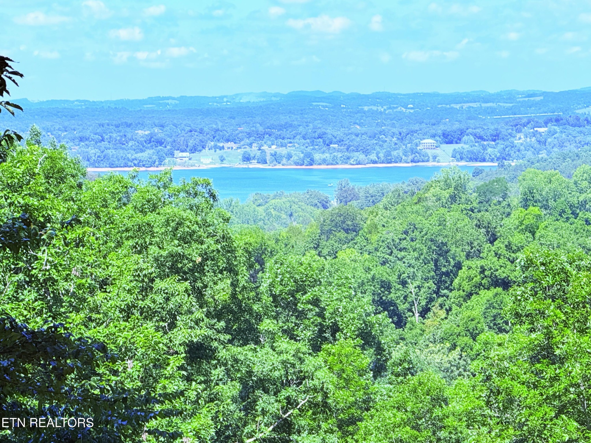 1040 Sturmhaben Way Property Photo 7