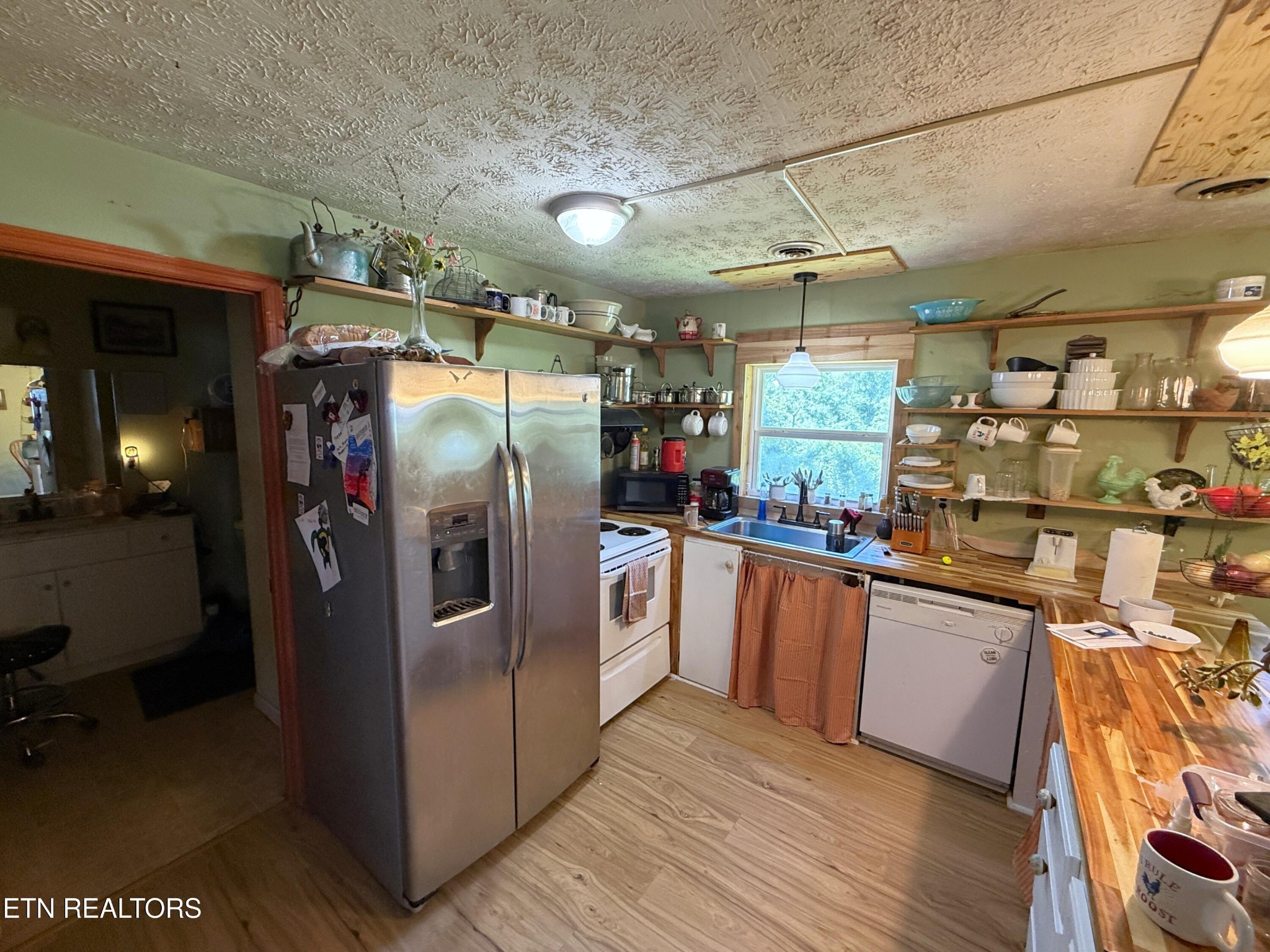 1040 Sturmhaben Way Property Photo 12