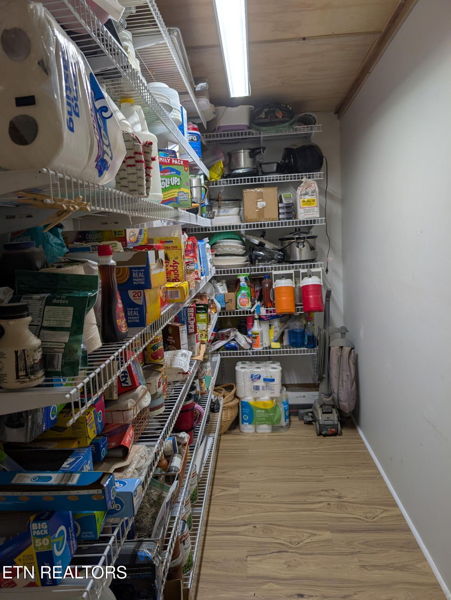 1040 Sturmhaben Way Property Photo 14