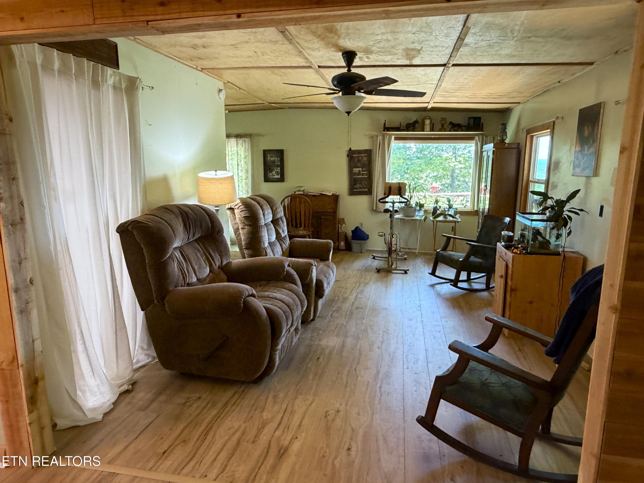 1040 Sturmhaben Way Property Photo 15