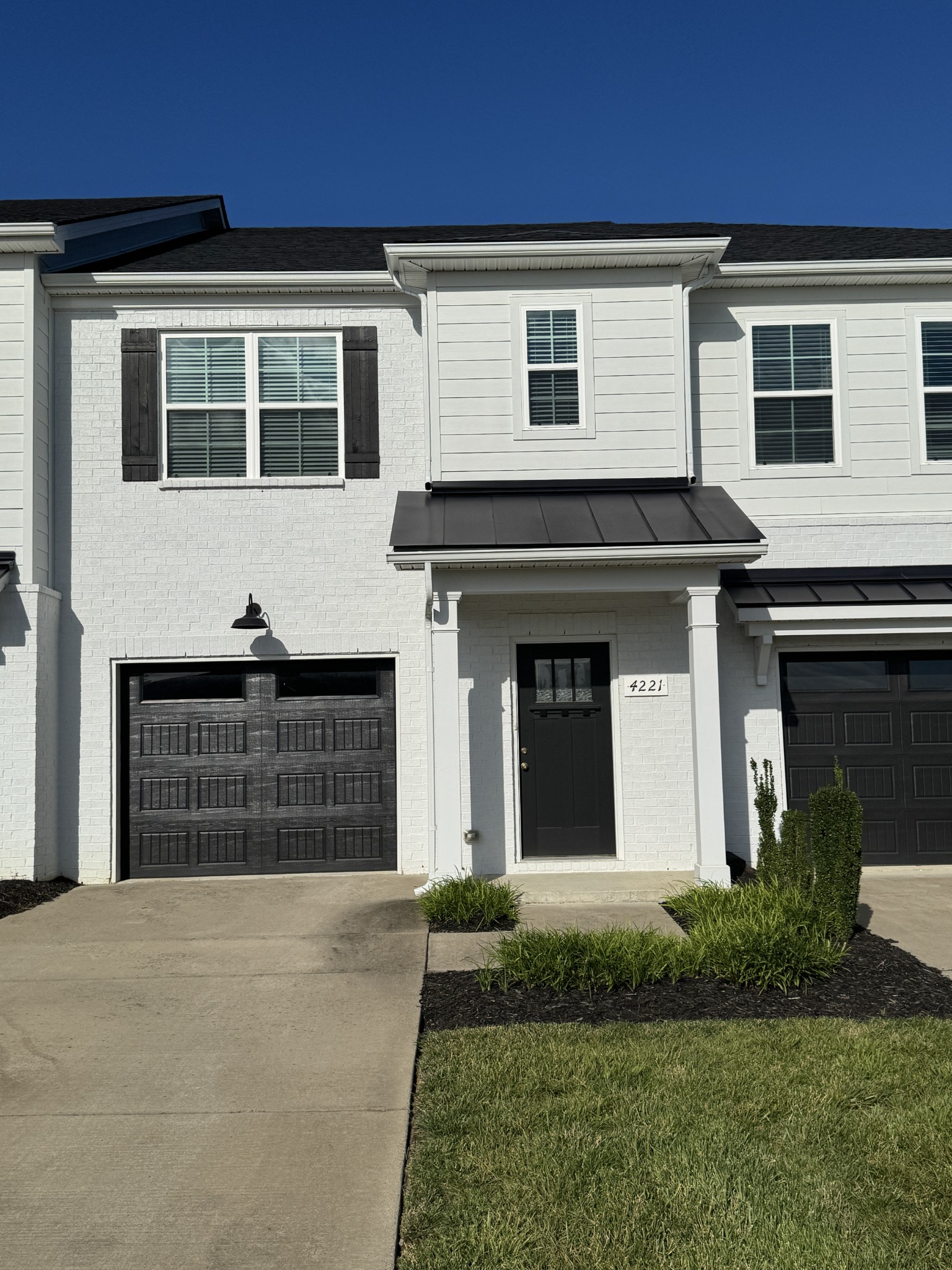 4221 Sarazen Ln Property Photo 1