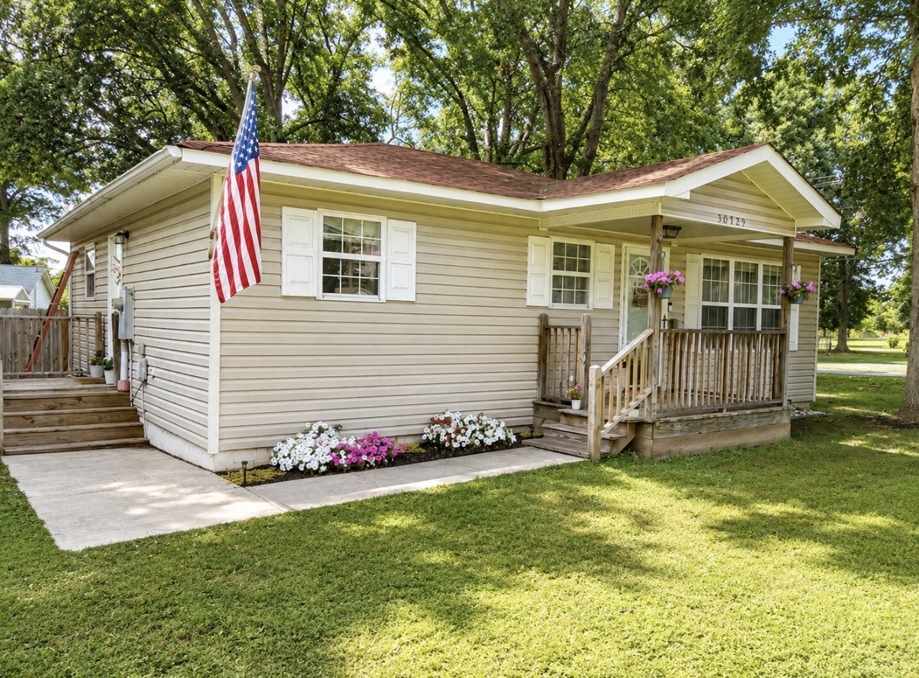 30429 Sims St Property Photo 1