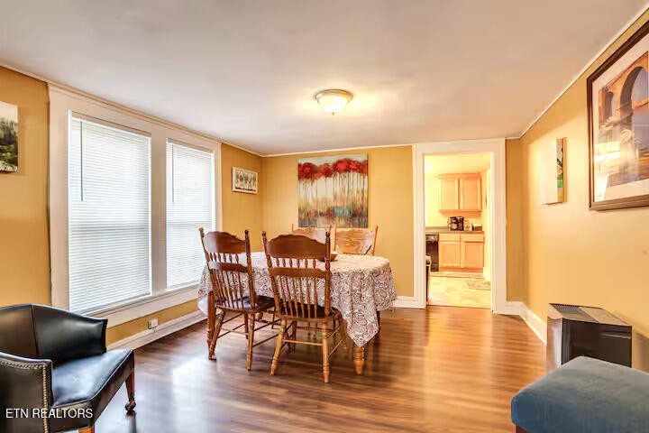 4421 Ellen St Property Photo 4