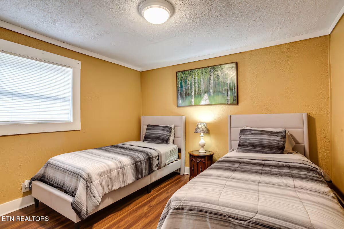 4421 Ellen St Property Photo 10