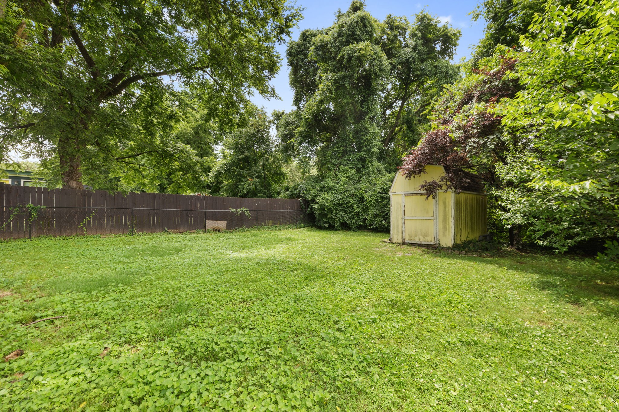 749 23rd St Property Photo 38