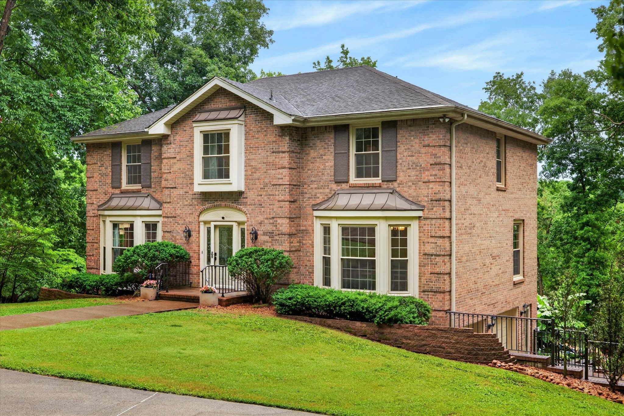 1610 Deerfield Dr Property Photo 4