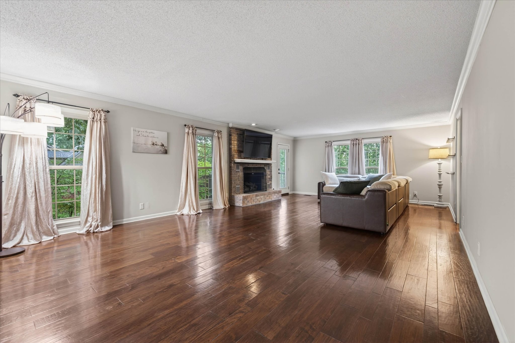 1610 Deerfield Dr Property Photo 8