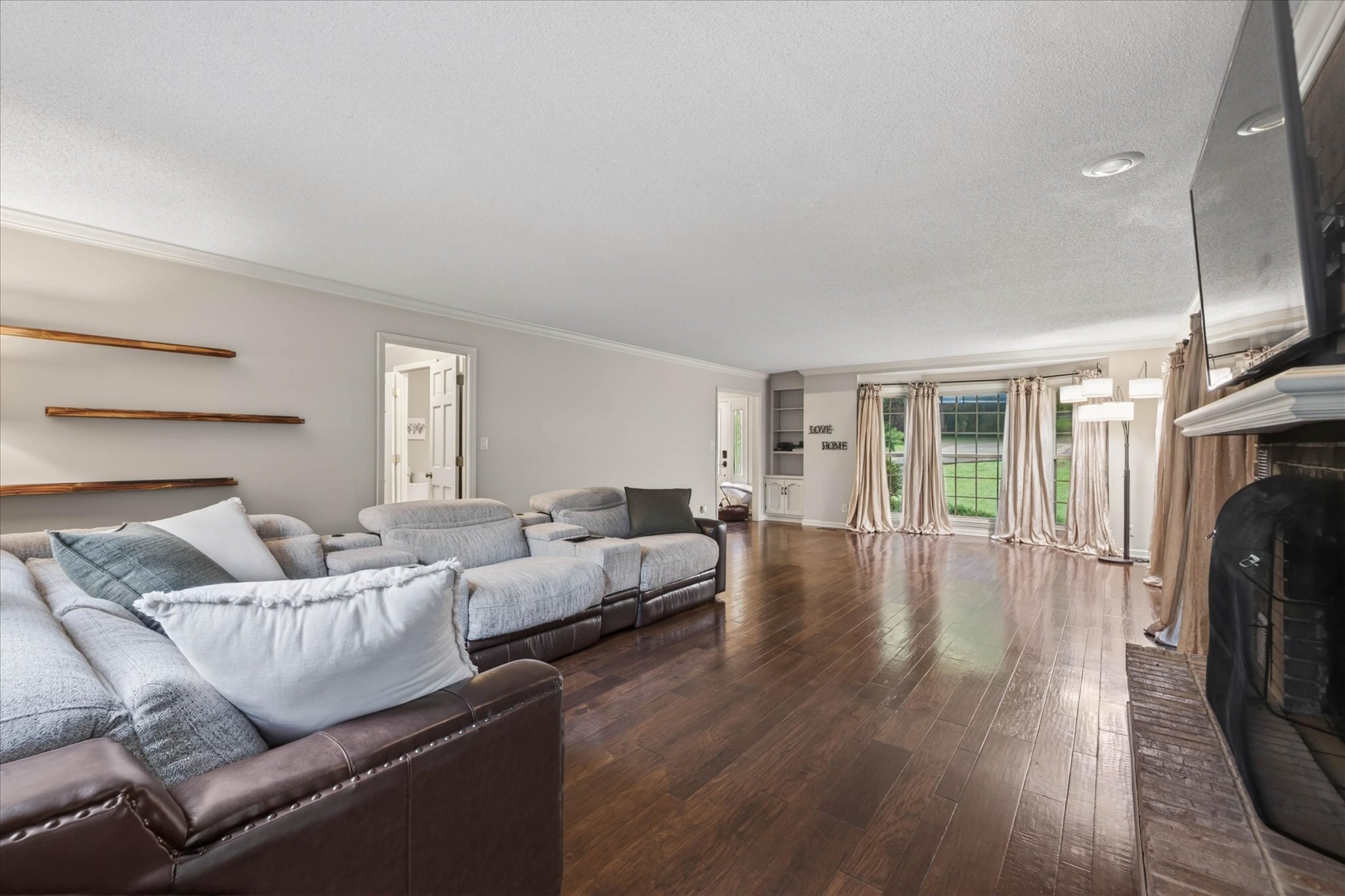 1610 Deerfield Dr Property Photo 11