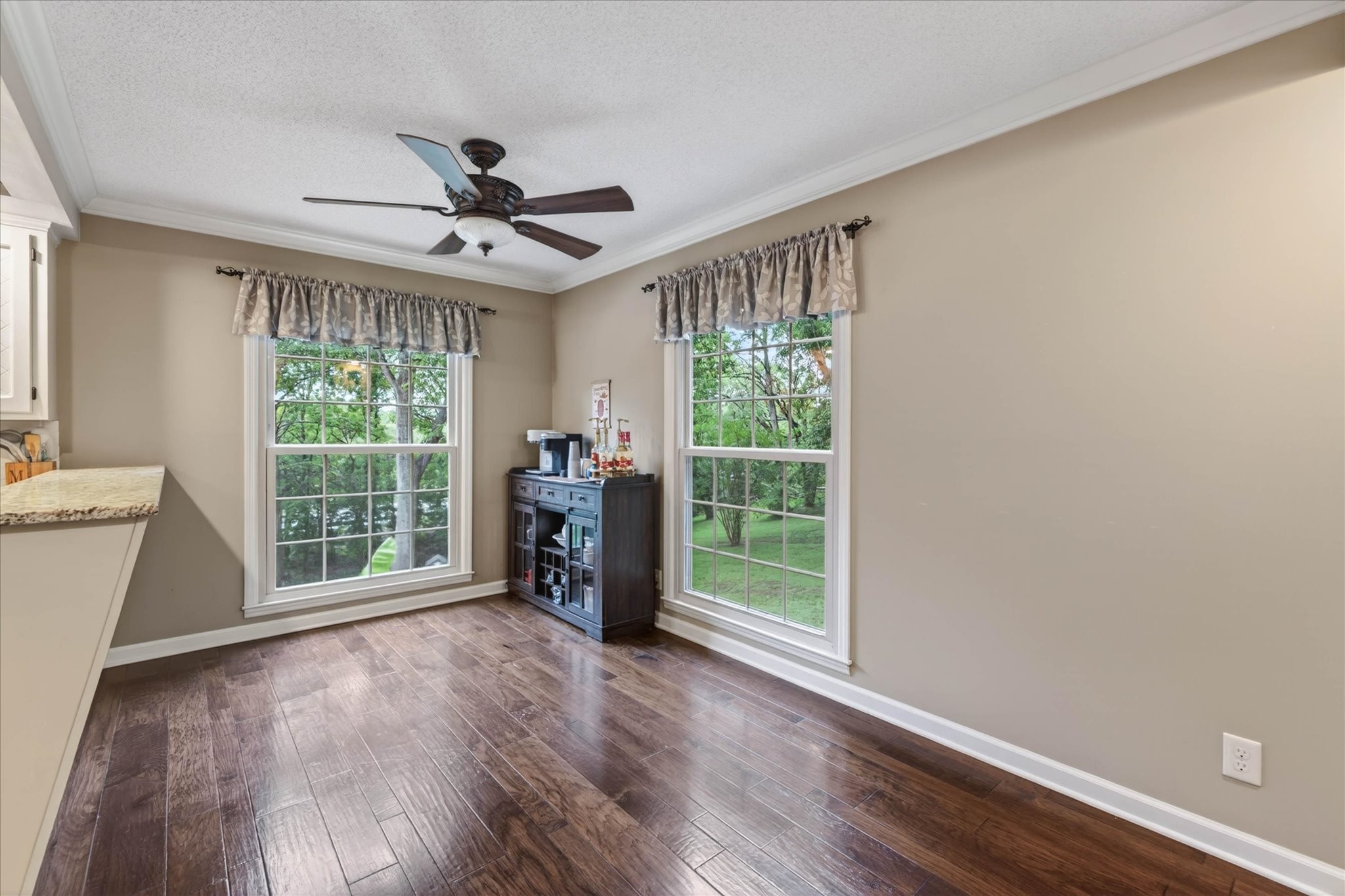1610 Deerfield Dr Property Photo 19