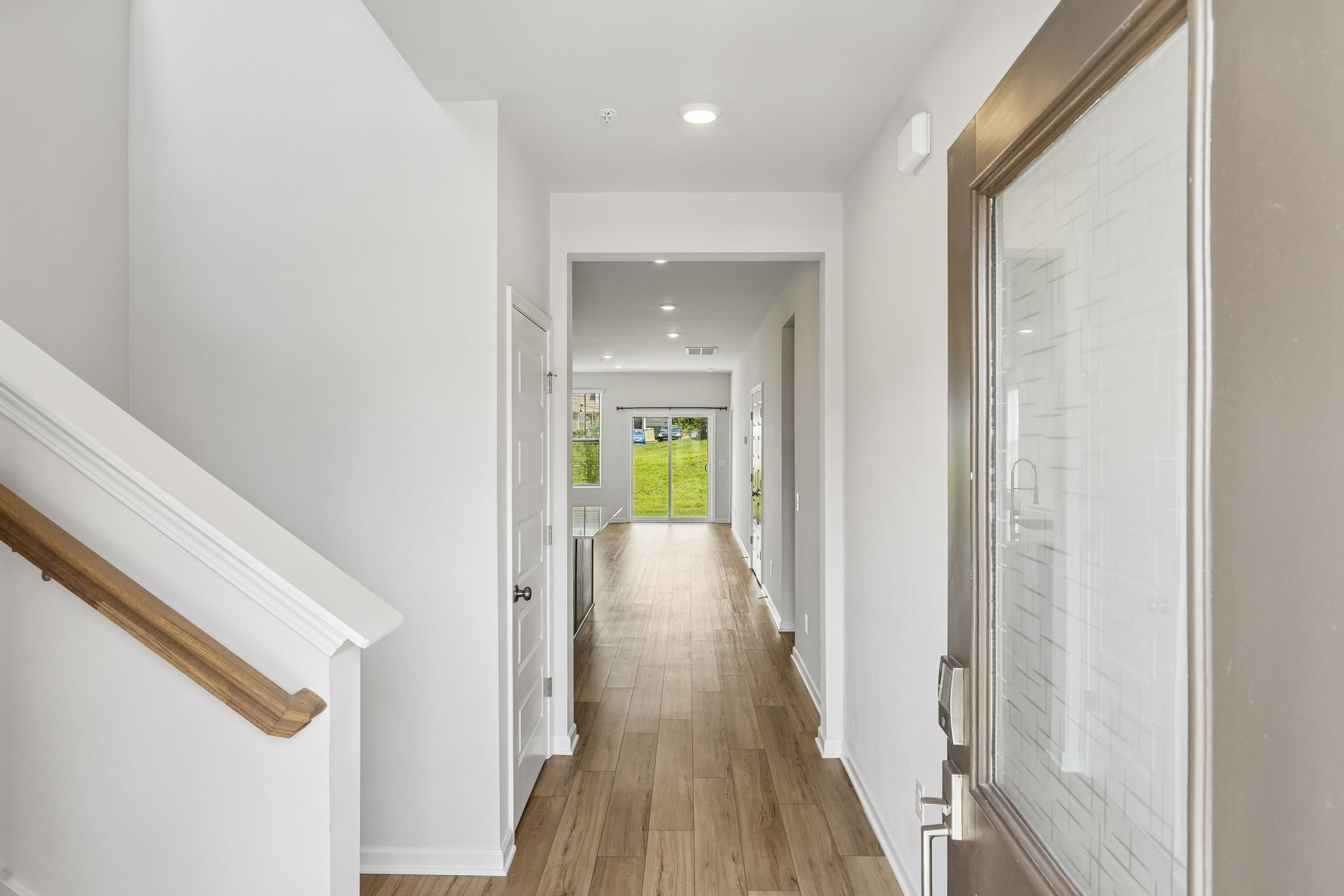 566 Trinity Way Property Photo 3