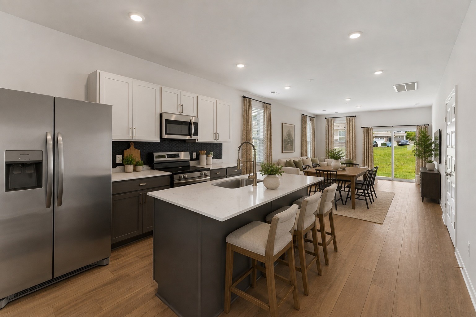 566 Trinity Way Property Photo 4