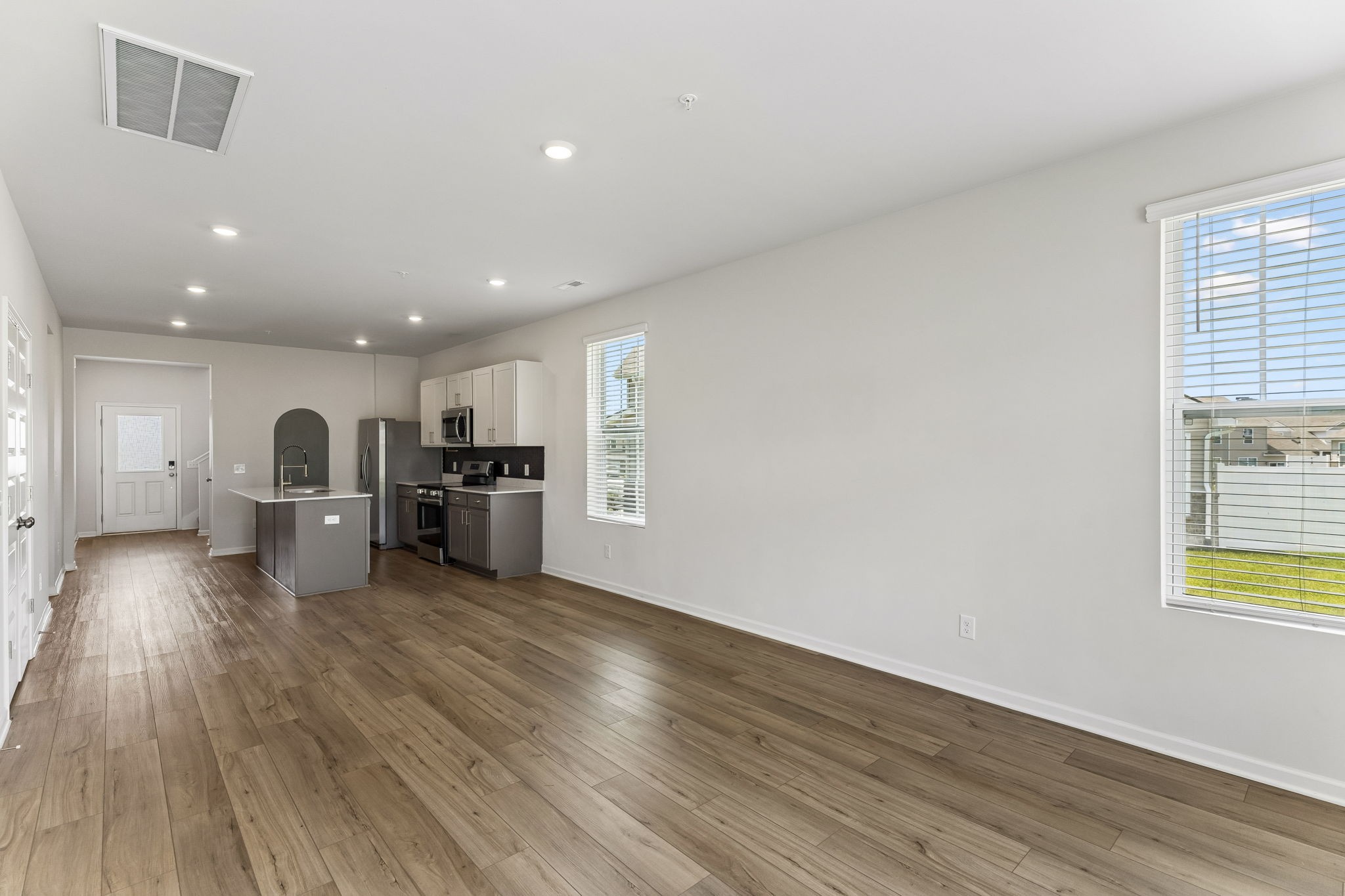566 Trinity Way Property Photo 12