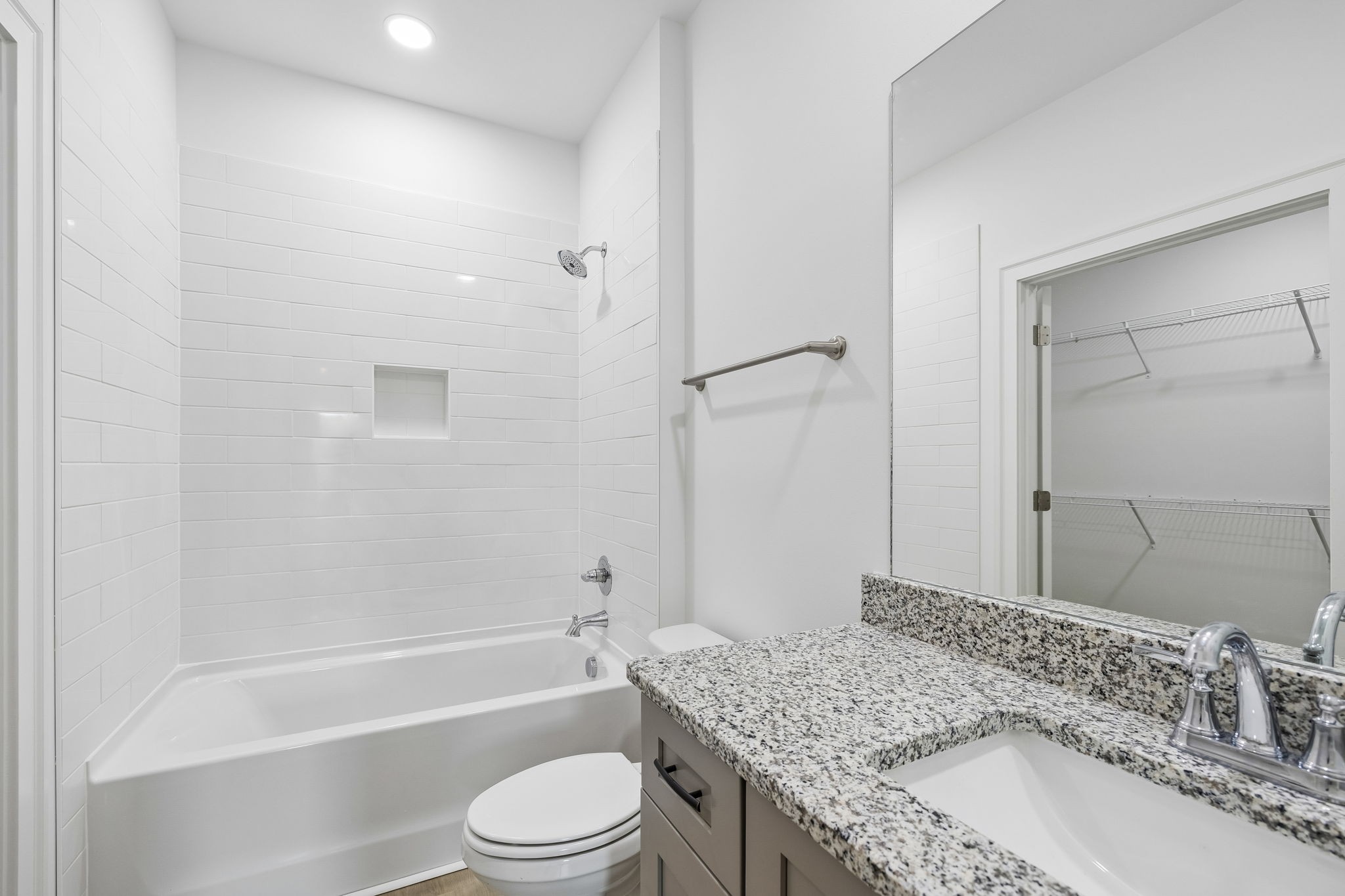 2216 Pickwick Place Property Photo 15