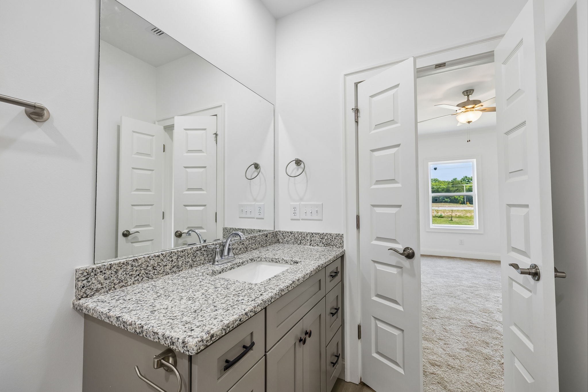 2216 Pickwick Place Property Photo 16