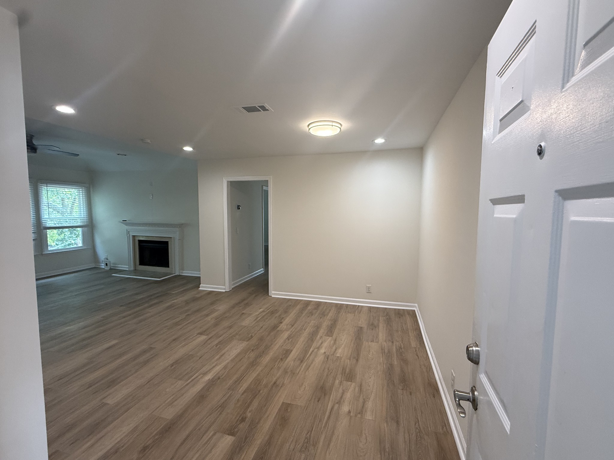 2135 Acklen Ave Property Photo 6