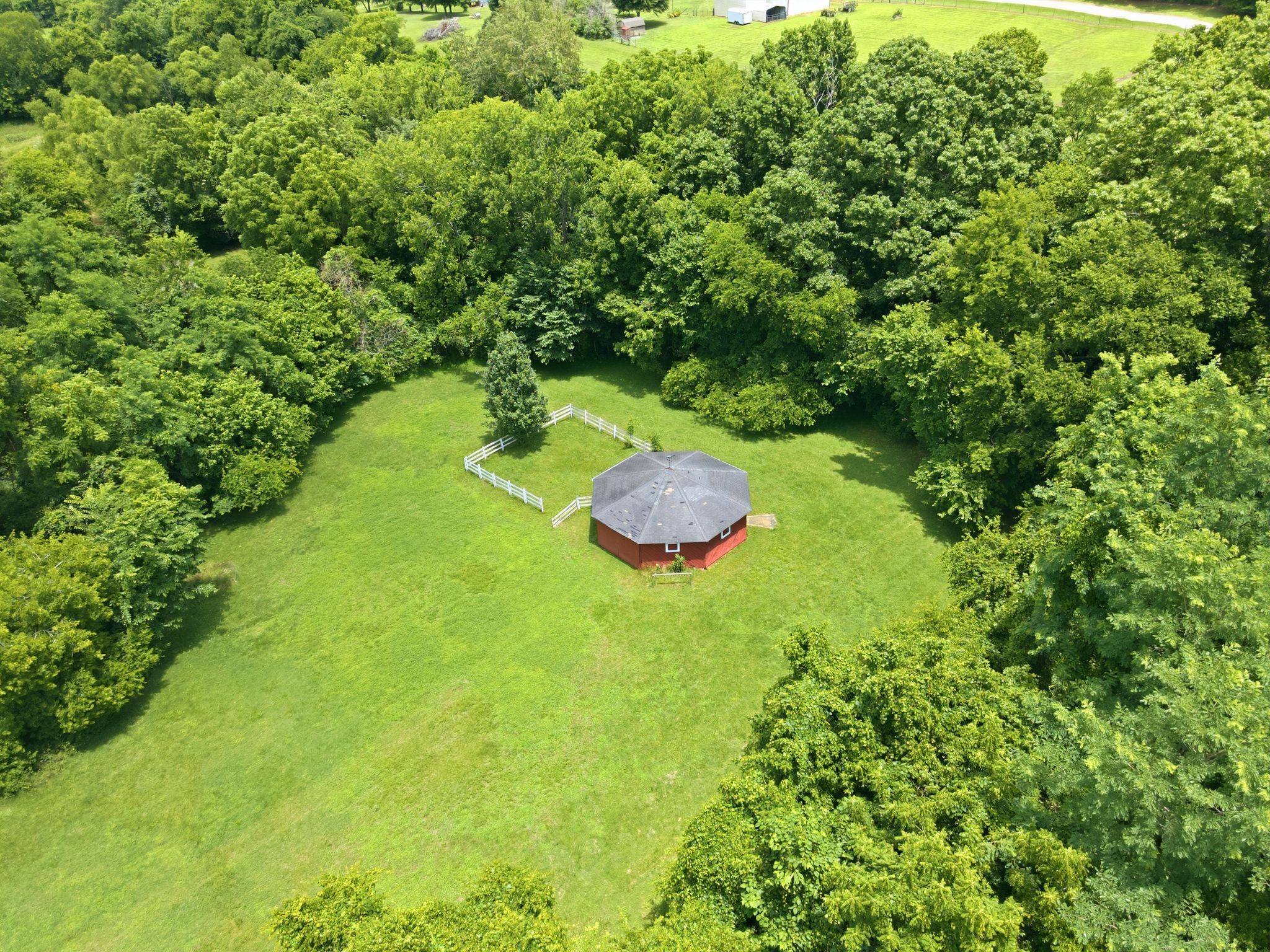 1061 Cliff White Rd Property Photo 13