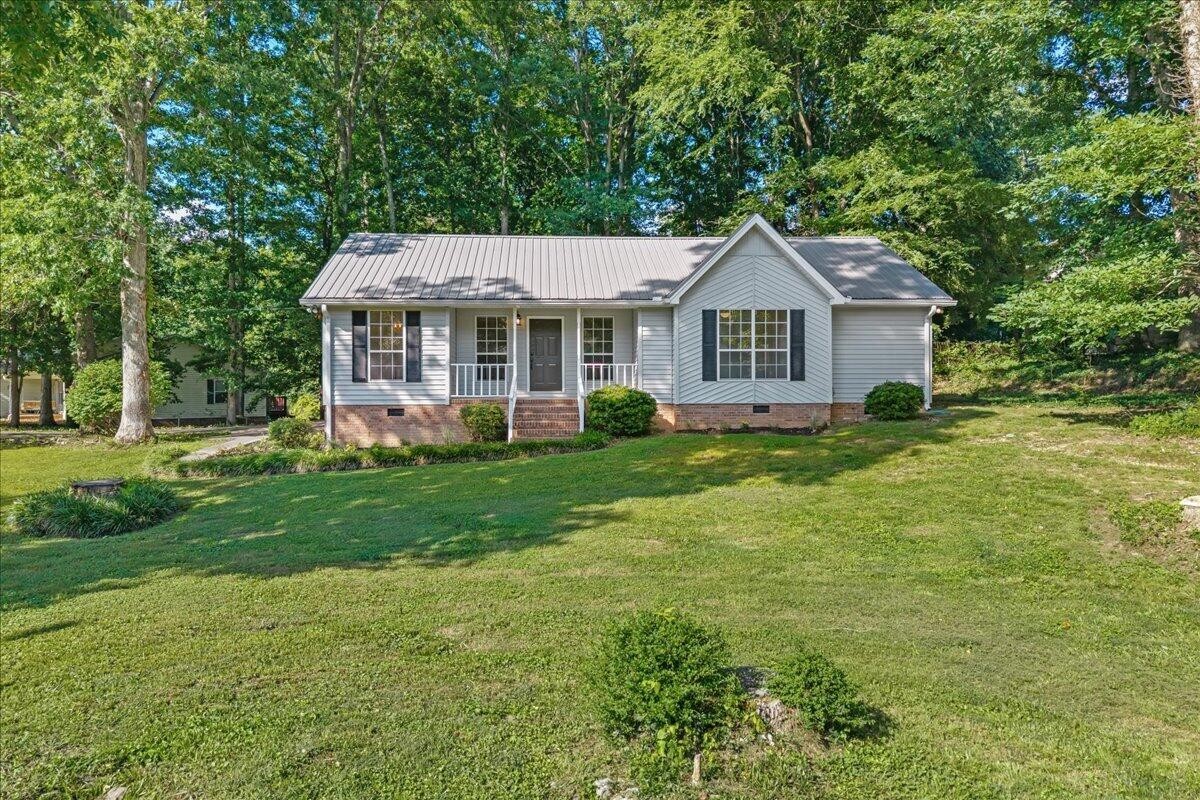 2613 Kenwood Drive Property Photo 1