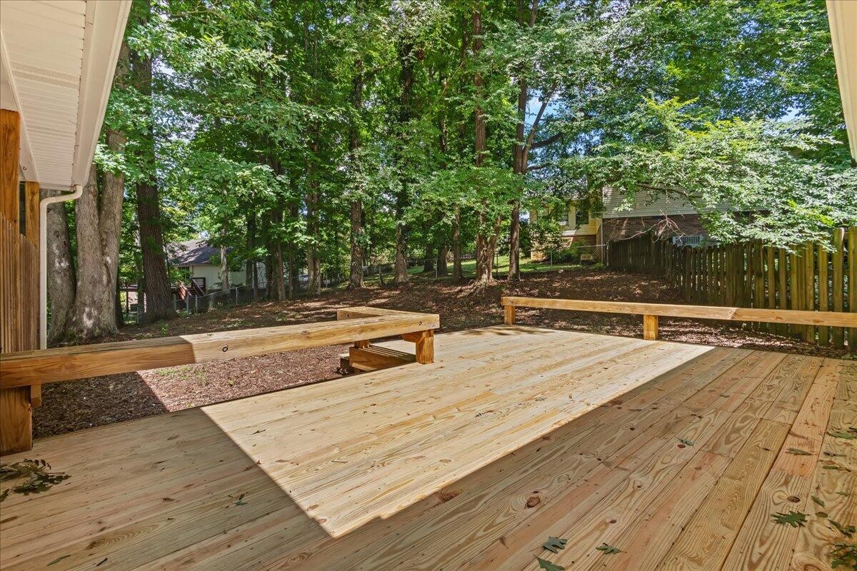 2613 Kenwood Drive Property Photo 4