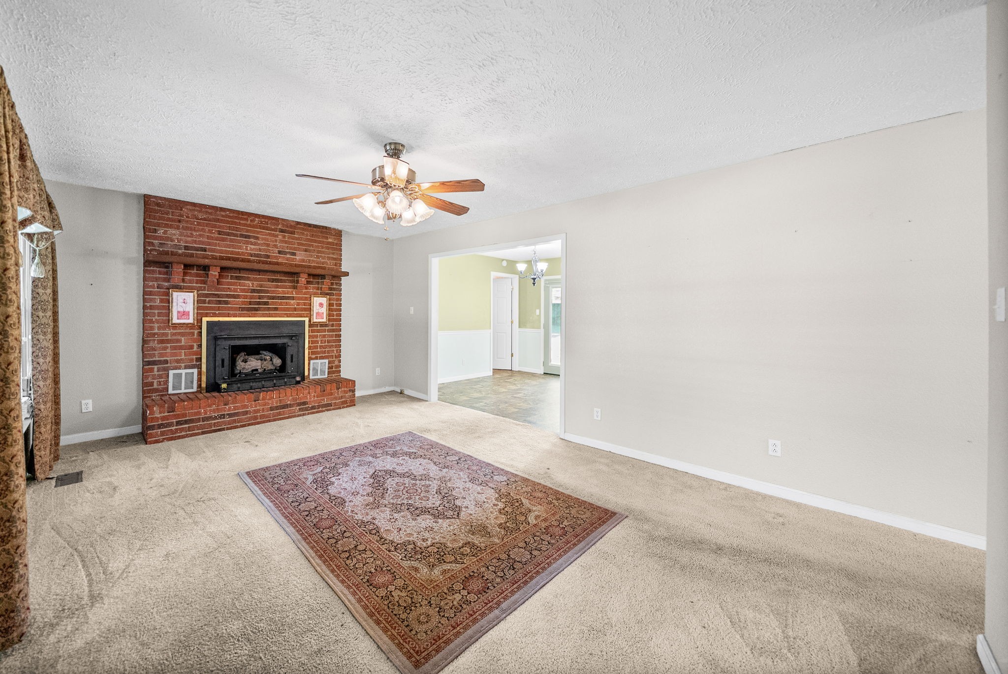 103 Hazelnut Ave Property Photo 7