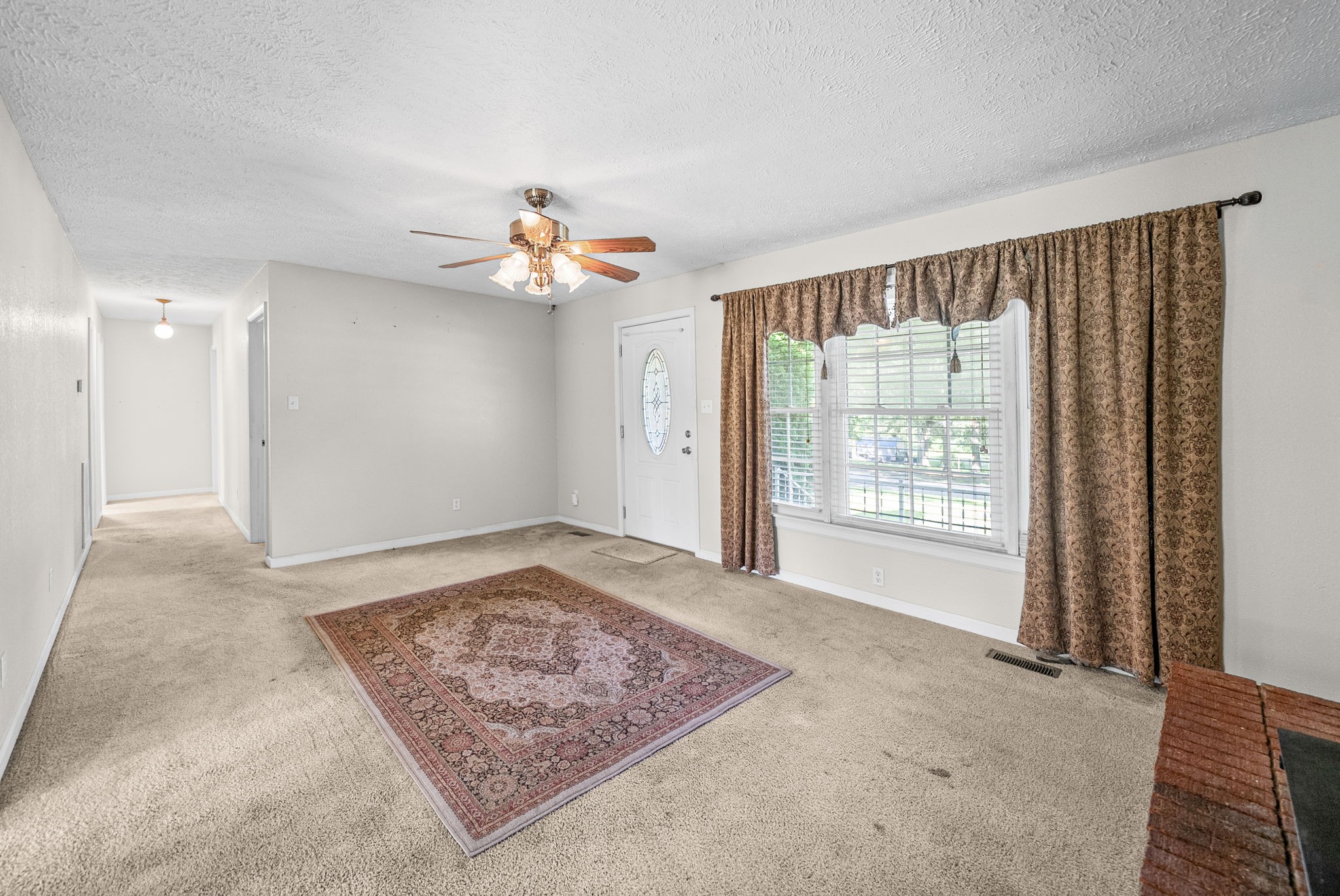 103 Hazelnut Ave Property Photo 9