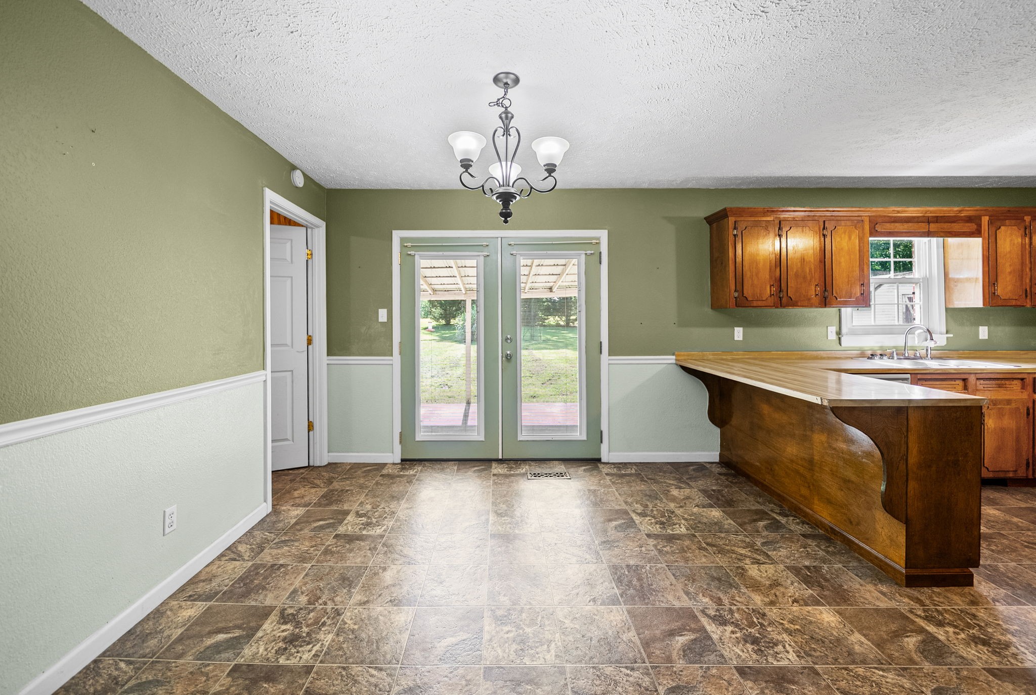 103 Hazelnut Ave Property Photo 10