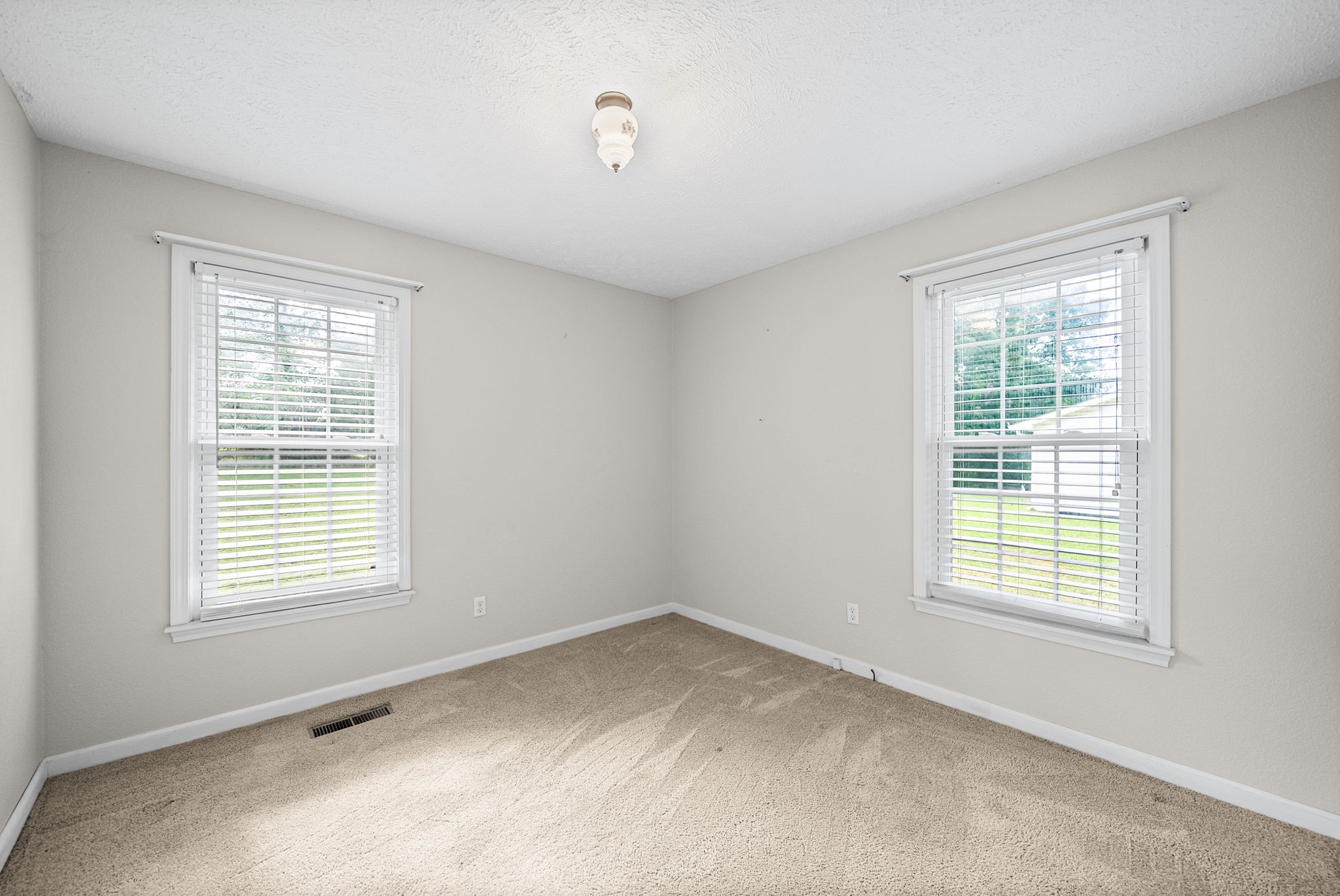 103 Hazelnut Ave Property Photo 20