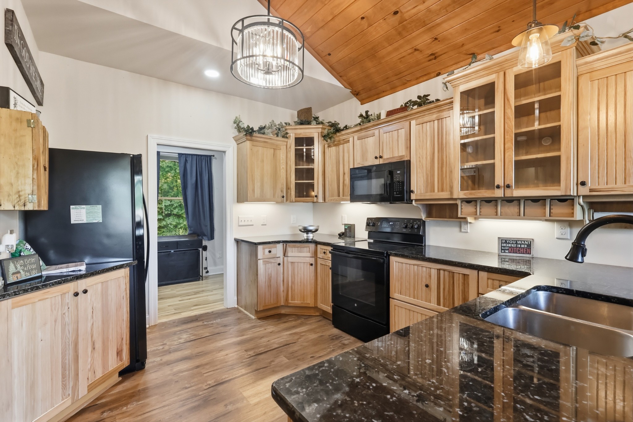 540 Clear Creek Cir Property Photo 1