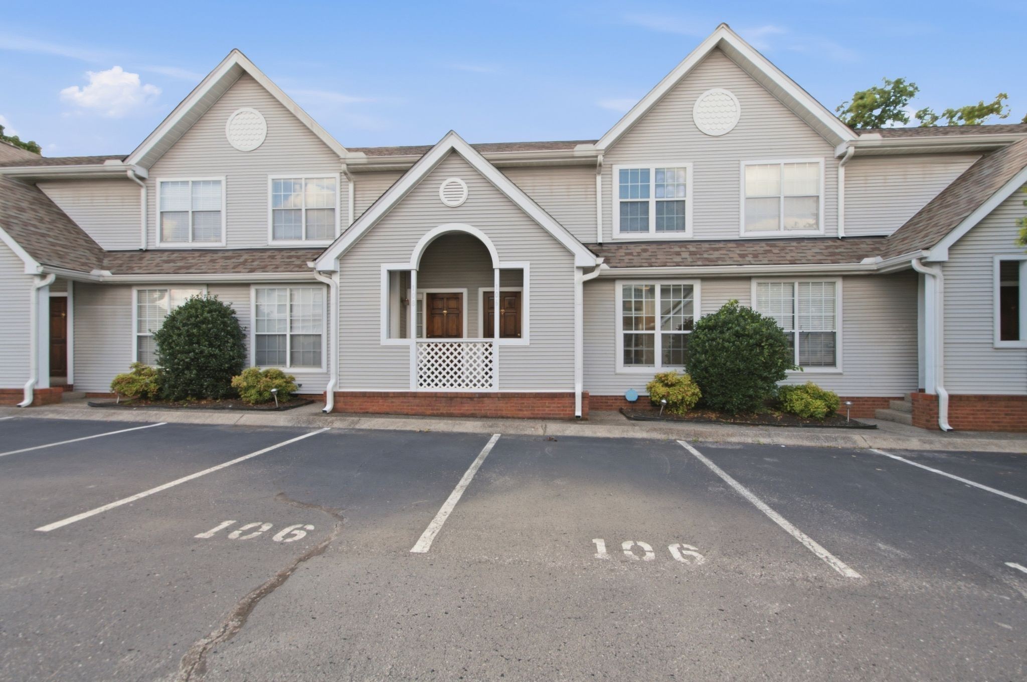 106 Sylvan Glen Ct
