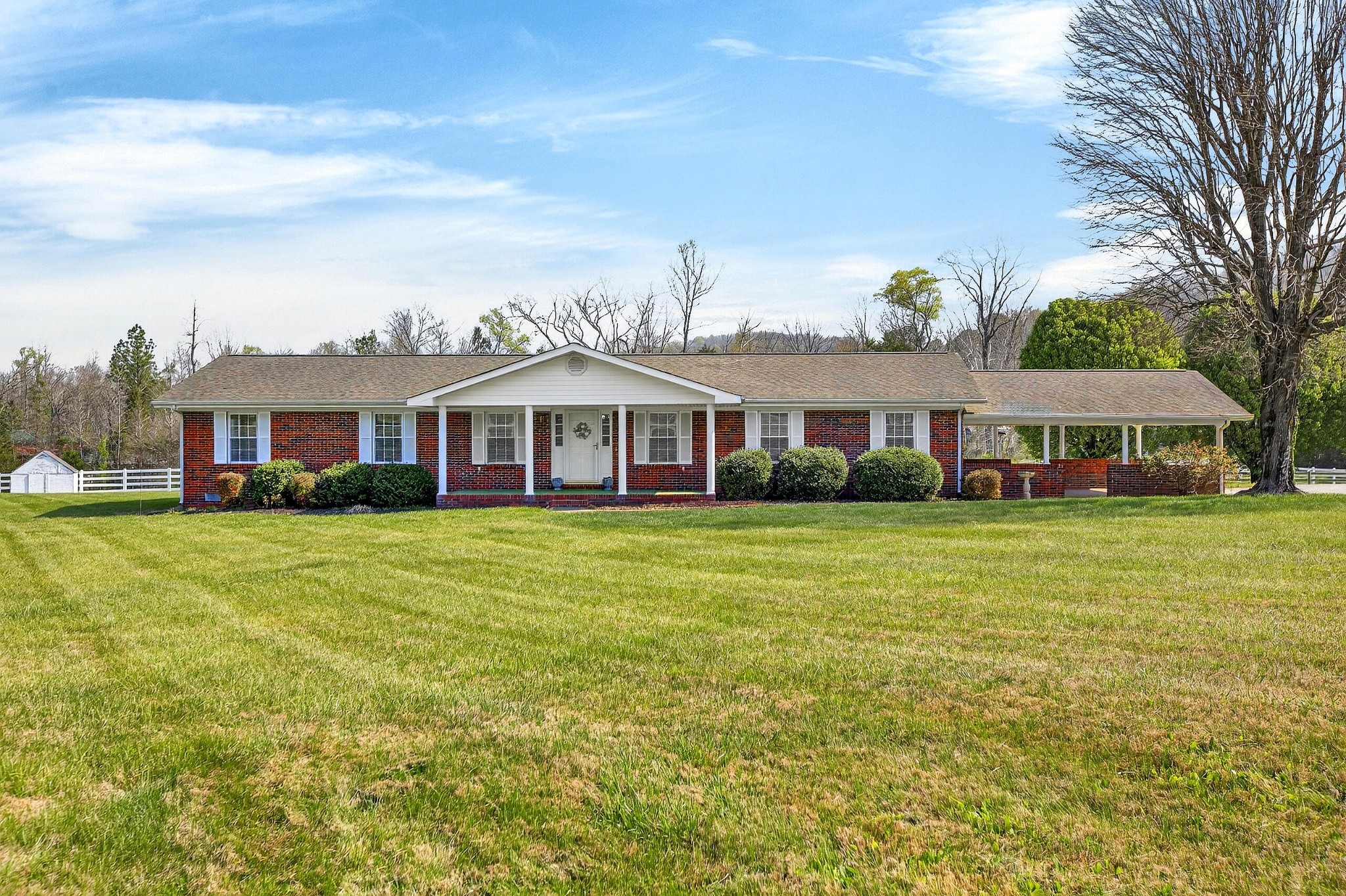 7669 State Highway 30, E Property Photo 1