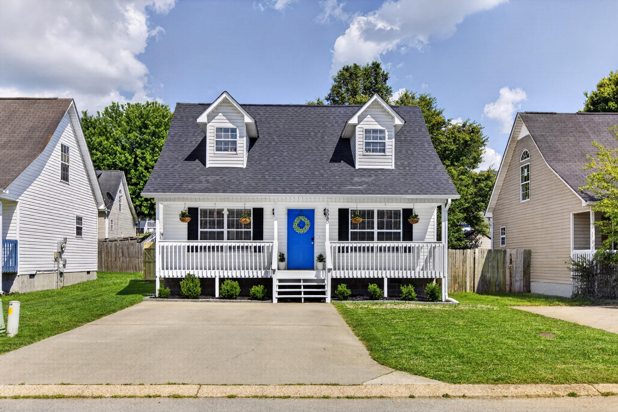 3030 Holly Brook Circle, Ne Property Photo 1