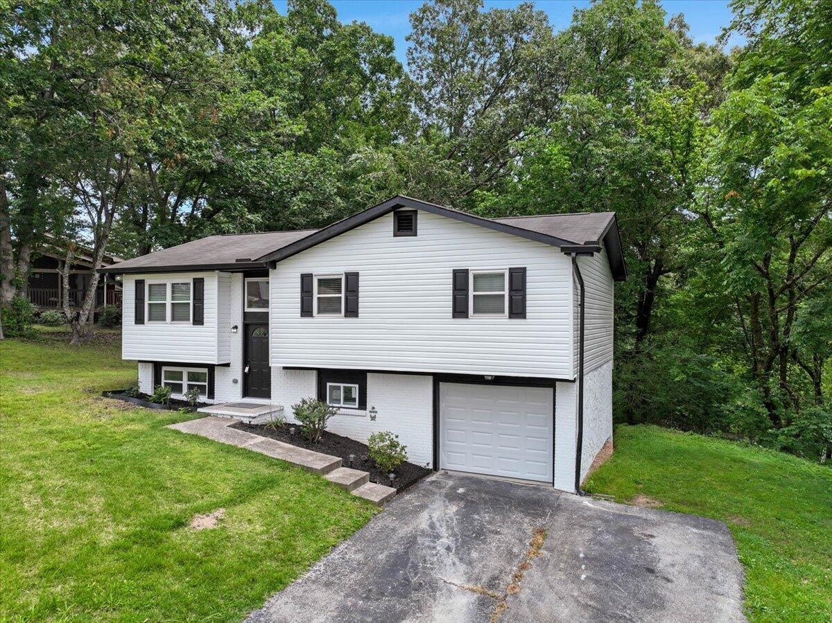 416 Northmont Road Property Photo 1