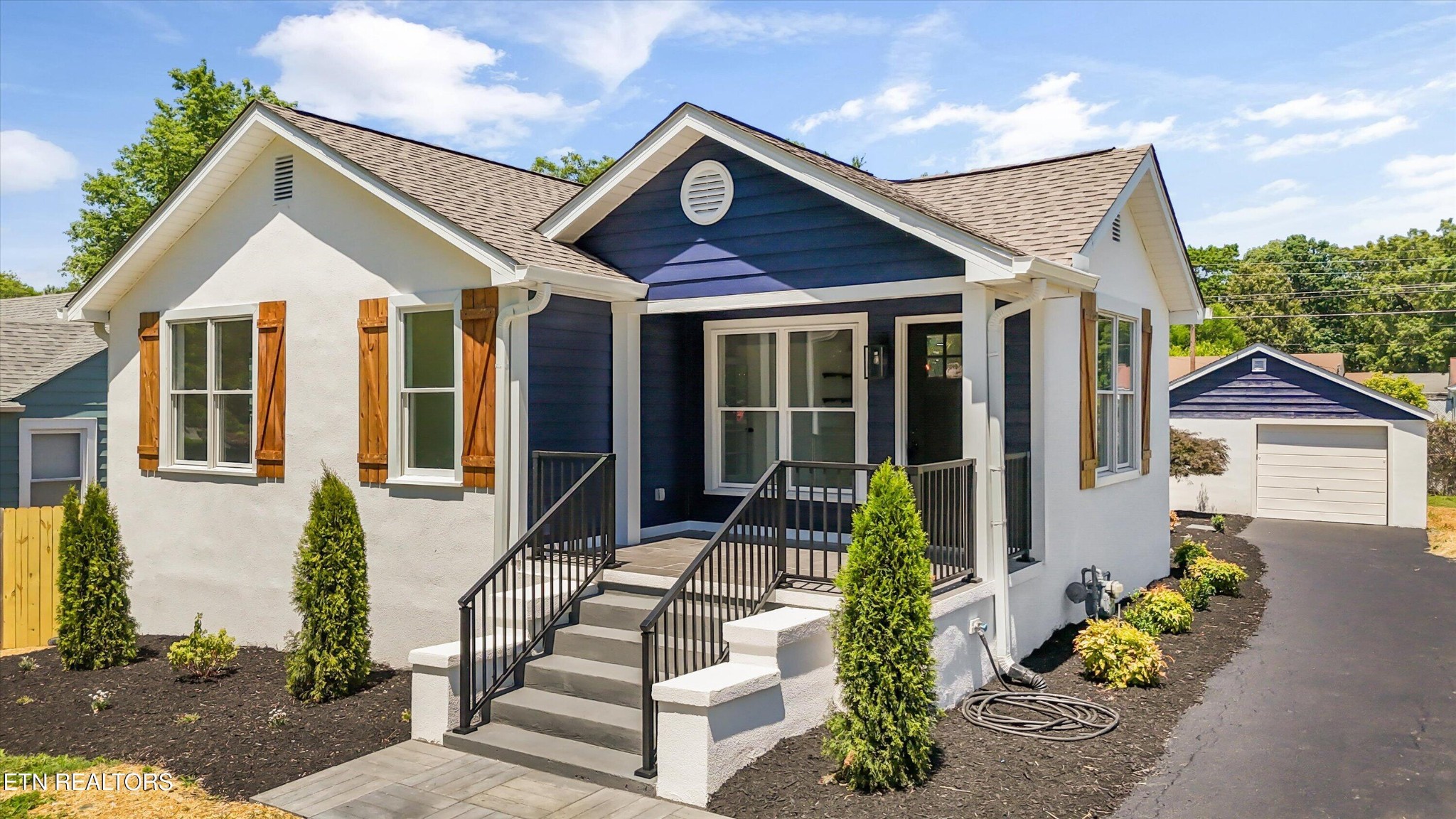 3352 Bellevue St
