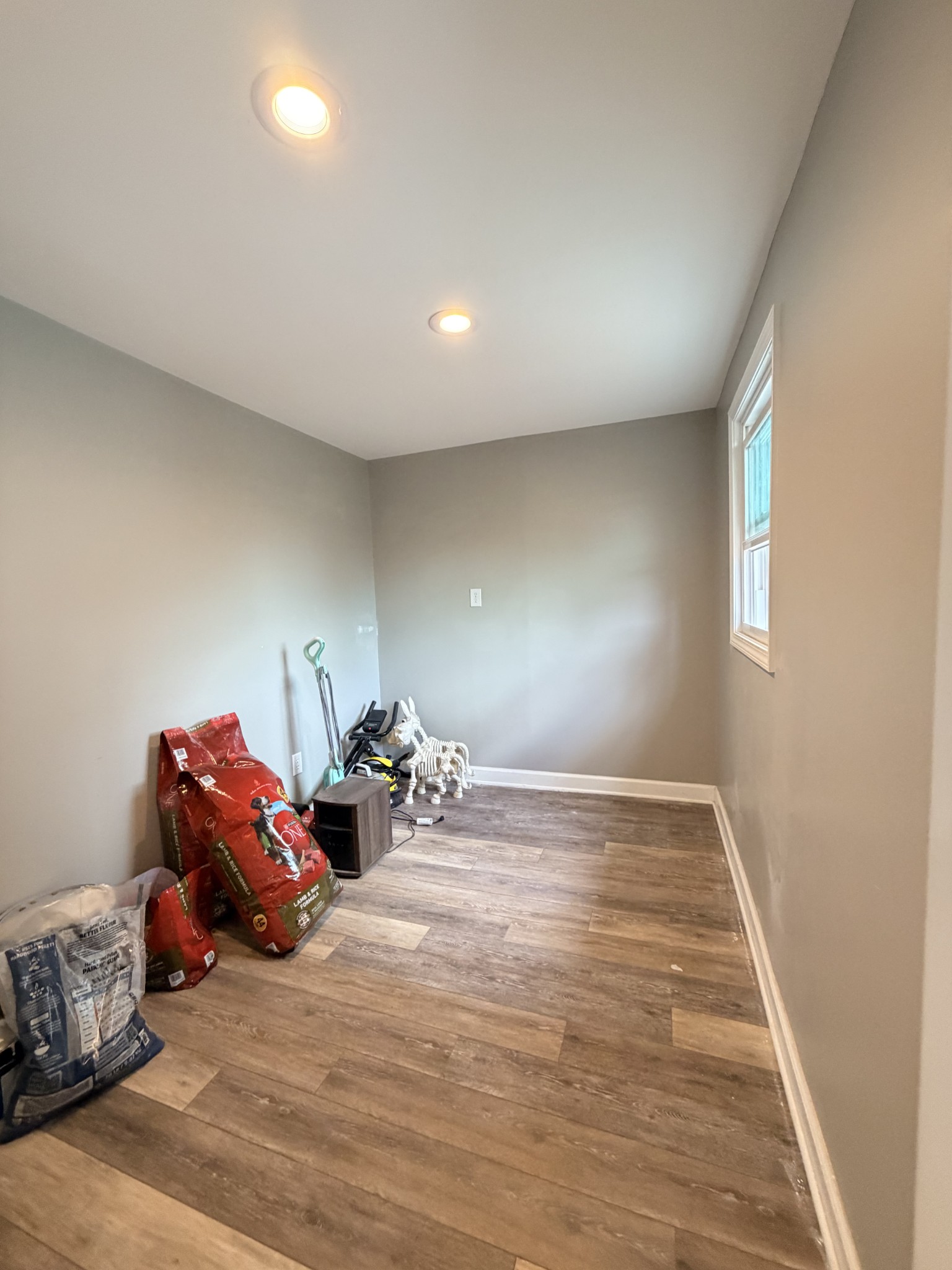 225 Smith St Property Photo 13