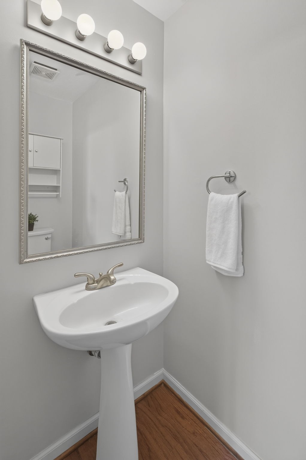 200 Bateman Ave Property Photo 23