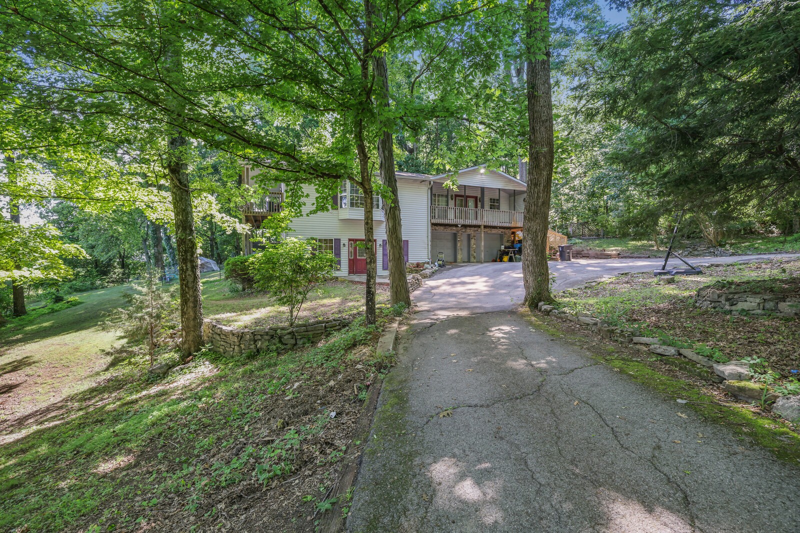 1153 Bear Creek Pike Property Photo 6